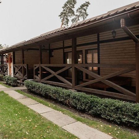Veselyj Zajets Hotell Pirnove Eksteriør bilde